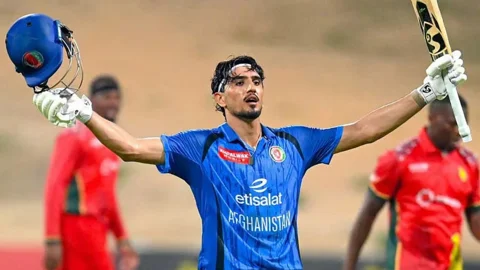 আতালের সেঞ্চুরিতে আফগানিস্তানের সংগ্রহ ২৯৪