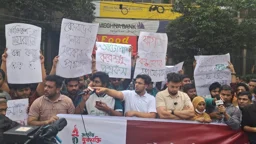 প্রতিমন্ত্রী আমিনুল হকের পদত্যাগসহ ৫ দাবিতে যুব উন্নয়ন অধিদপ্তর ঘেরাও