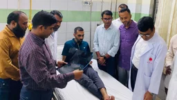খুলনার খান সাইফুলের চিকিৎসার দায়িত্ব নিলেন প্রধানমন্ত্রী