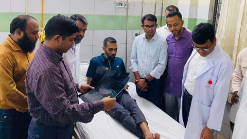খুলনার খান সাইফুলের চিকিৎসার দায়িত্ব নিলেন প্রধানমন্ত্রী