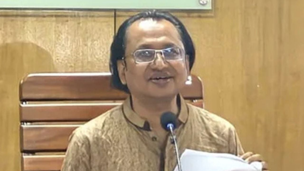 বিনামূল্যে জুলাই জাদুঘর পরিদর্শনের সুযোগ পাবে শিক্ষার্থীরা ডা. জাহেদ