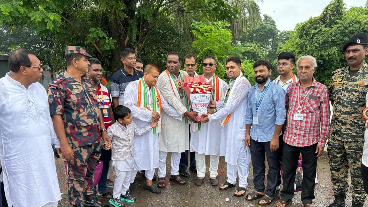 ভারতের ৮০তম স্বাধীনতা দিবস: দুই বাংলার ব্যবসায়ীদের মিলনমেলা