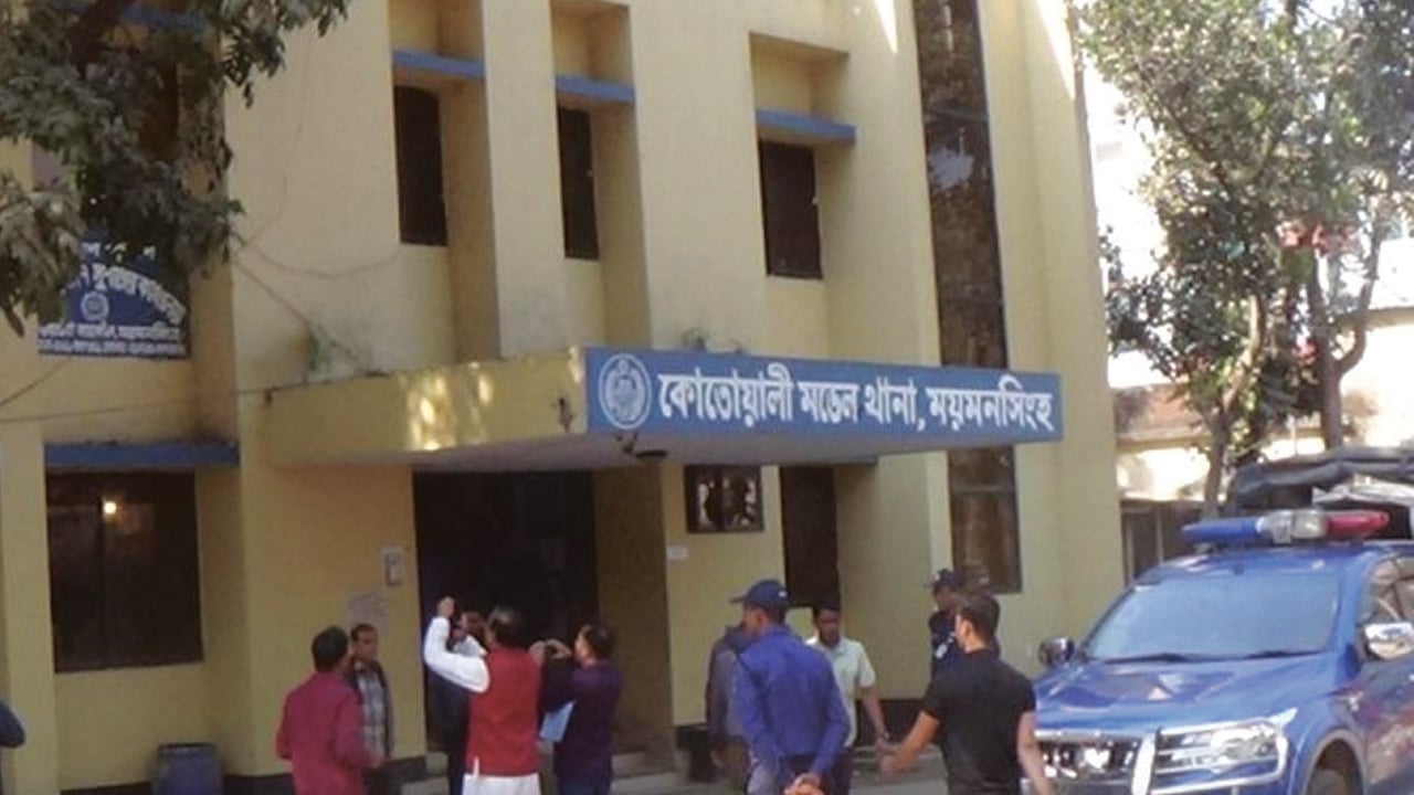 পরীক্ষার দিন সকালে ছাদ থেকে লাফ, এইচএসসি পরীক্ষার্থীর মৃত্যু