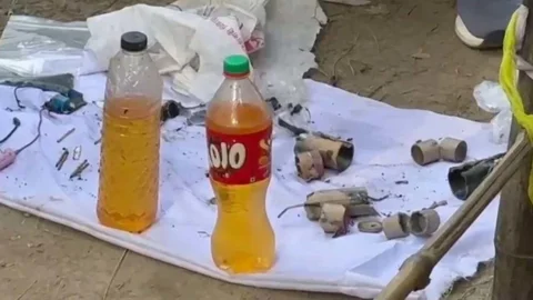 লালন সাঁইয়ের আখড়াবাড়ি থেকে বোমা উদ্ধার