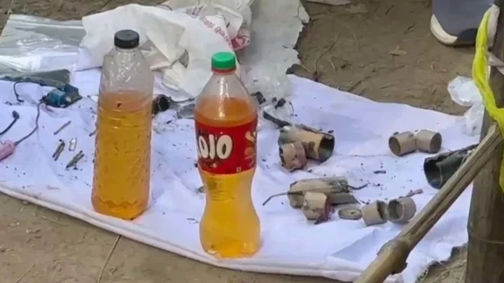 লালন সাঁইয়ের আখড়াবাড়ি থেকে বোমা উদ্ধার