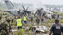 নাইজেরিয়ায় সামরিক বিমান বিধ্বস্ত, সব আরোহী নিহত