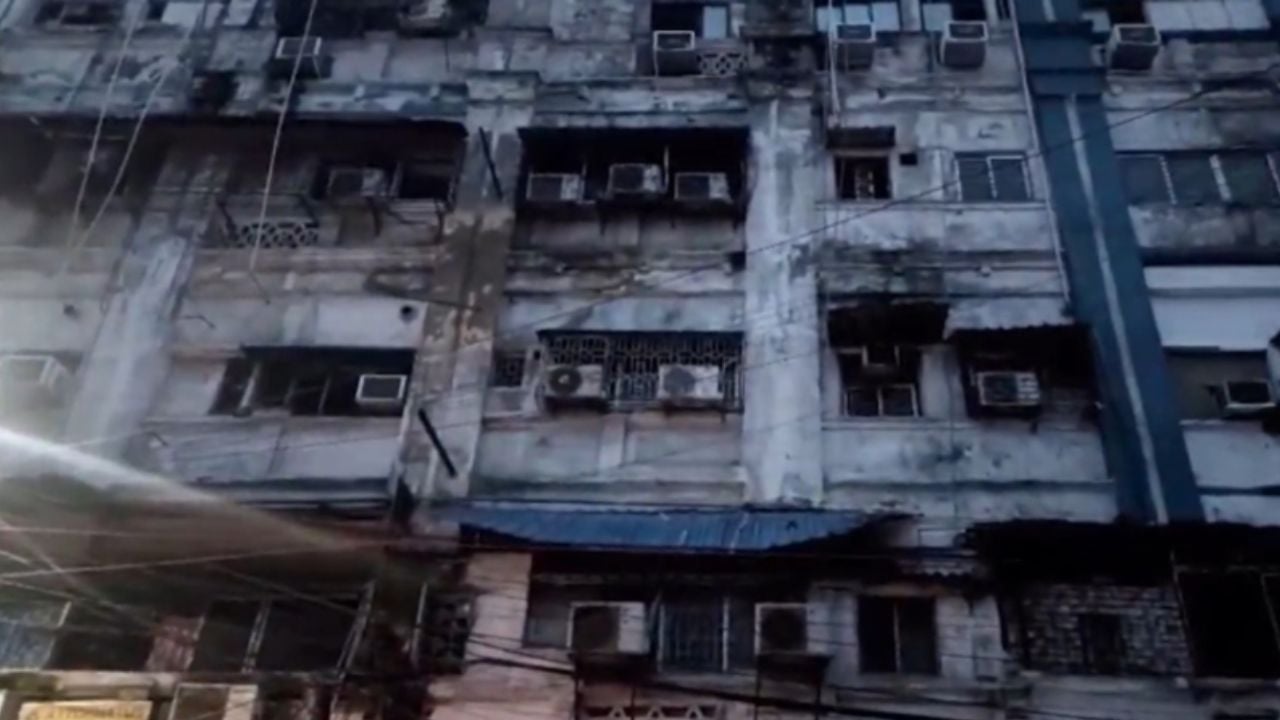 কলকাতায় হোটেলে আগুনের ঘটনায় গ্রেপ্তার এক