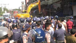 গুলিস্তানে ডিএসসিসির অভিযান, উচ্ছেদ শতাধিক দোকান