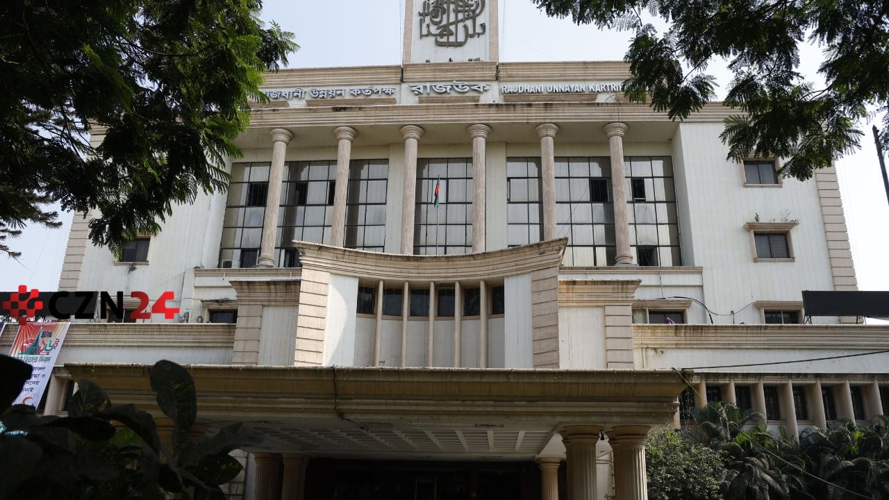 অর্থ ছাড়া কাজ করে না ‘অথরাইজড অফিসার’ 