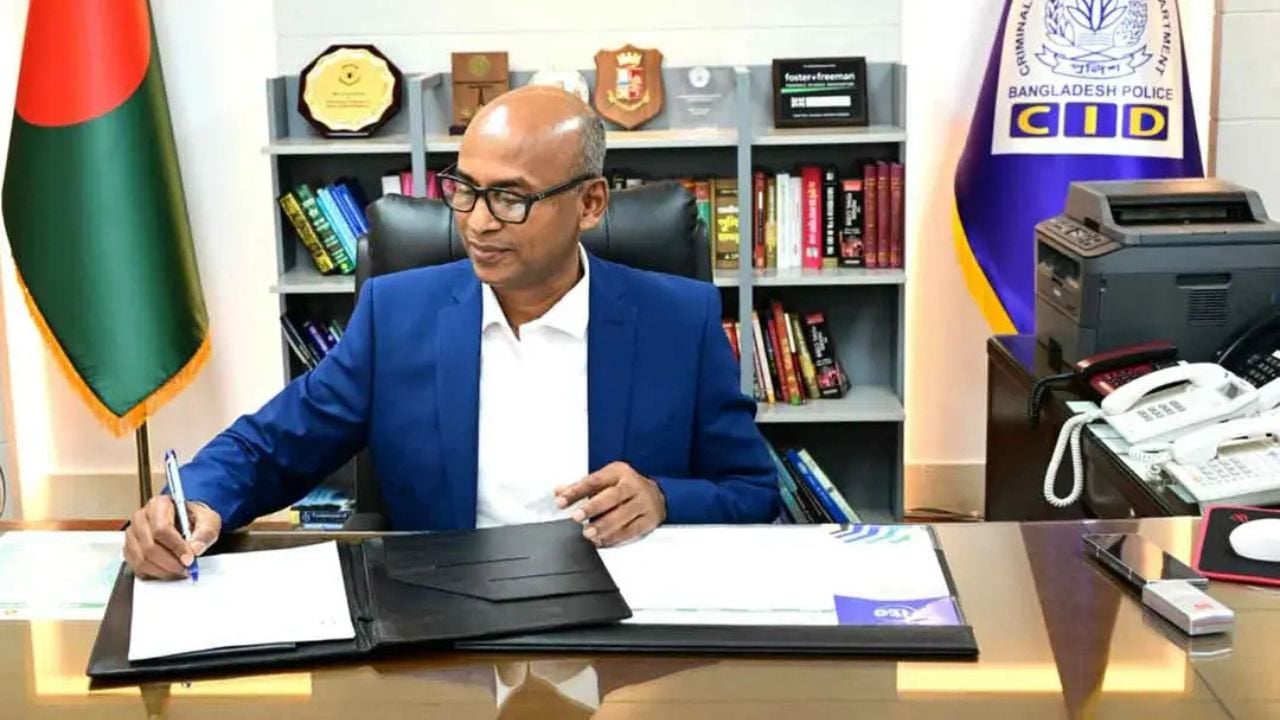 সিআইডির প্রধান হিসেবে দায়িত্ব নিলেন মোশাররফ হোছাইন