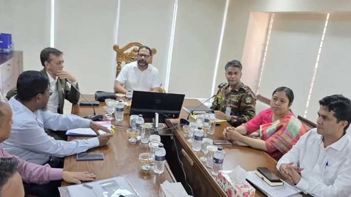 পরিবেশ অক্ষুণ্ন রেখে কক্সবাজার উন্নয়নের নির্দেশ গণপূর্ত প্রতিমন্ত্রীর
