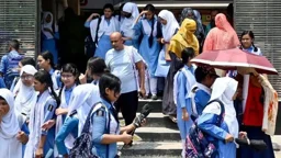 শিক্ষাপ্রতিষ্ঠানে টানা ৪ দিন ছুটির সুযোগ