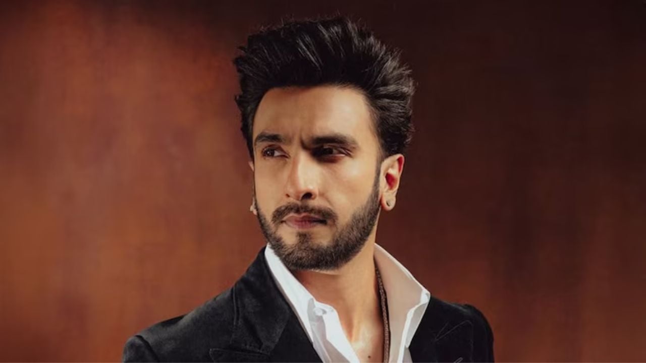 বলিউডে নিষিদ্ধ হলেন রণবীর সিং