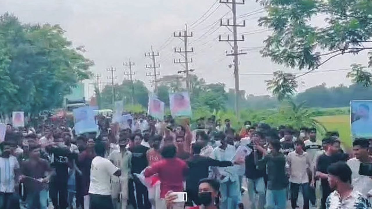 কুমিল্লায় ছাত্রলীগের মিছিল থেকে আটক ৪৫
