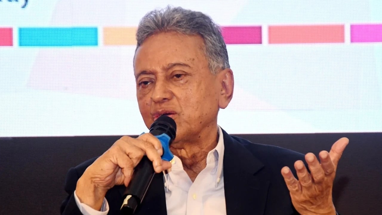 গ্যাস-বিদ্যুতের সমাধান এক মাসে হবে না: অর্থমন্ত্রী
