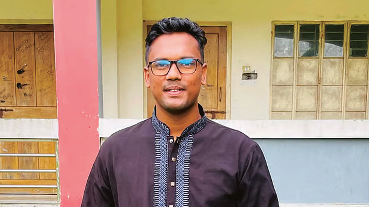 অনেক সাধনার পর মায়ের স্বপ্ন পূরণ