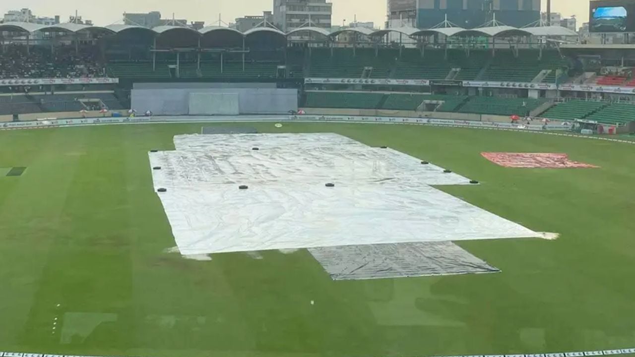 বৃষ্টিতে বন্ধ খেলা