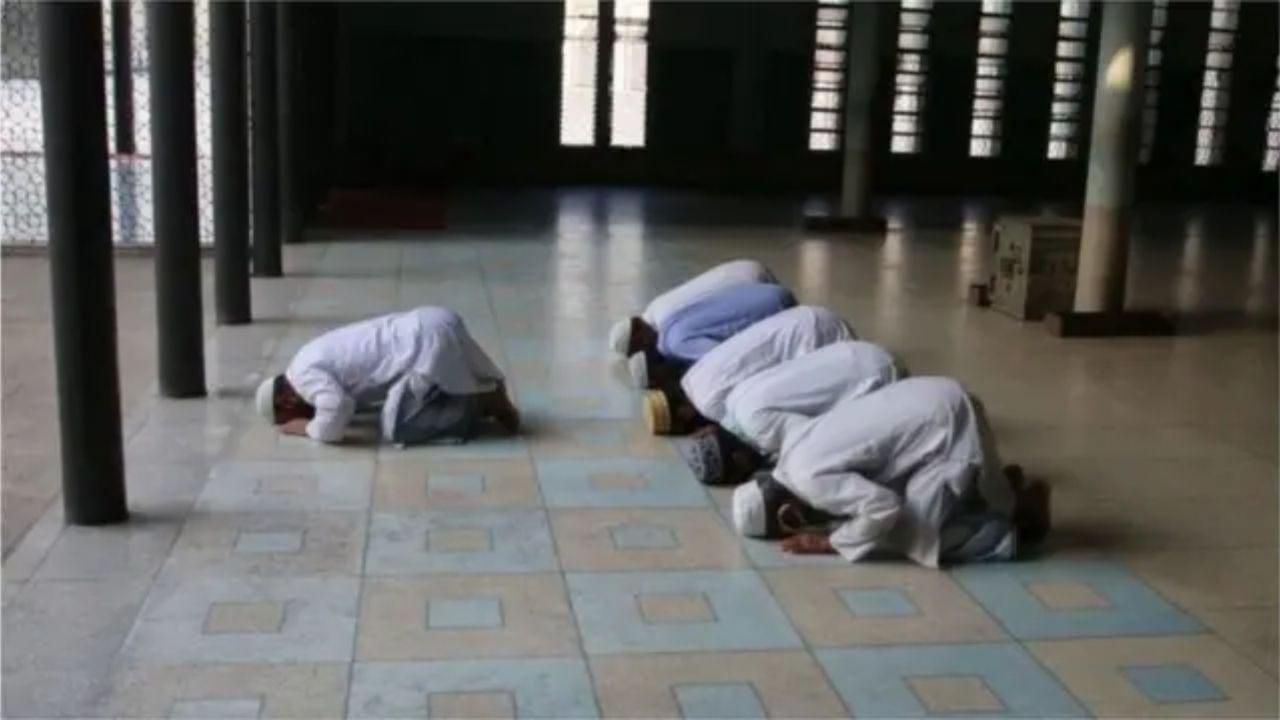 আজকের নামাজের সময়সূচি