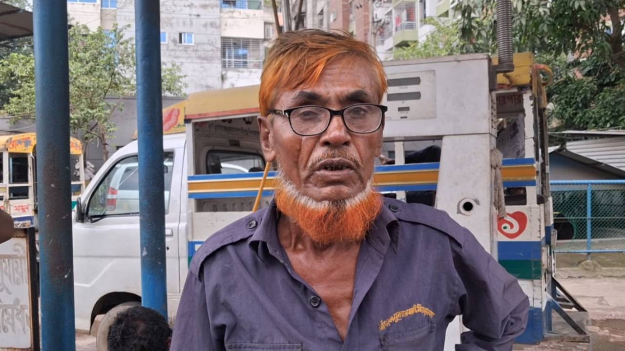 ‘সারারাত অপেক্ষার পর মেলে মাত্র ৫০ টাকার গ্যাস’ ২