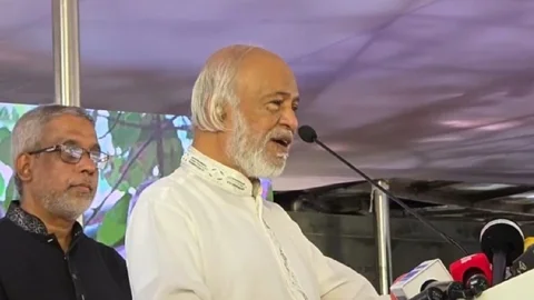 দেশের বিপদে ছাত্রসমাজ এগিয়ে আসবে: মঈন খান