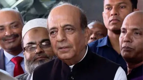 তারেক রহমানের ভারত সফর হবে: দীনেশ ত্রিবেদী