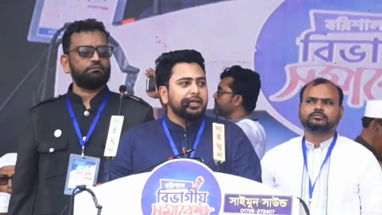 নাটক কম করেন প্রিয়: প্রধানমন্ত্রীকে নাহিদ ইসলাম
