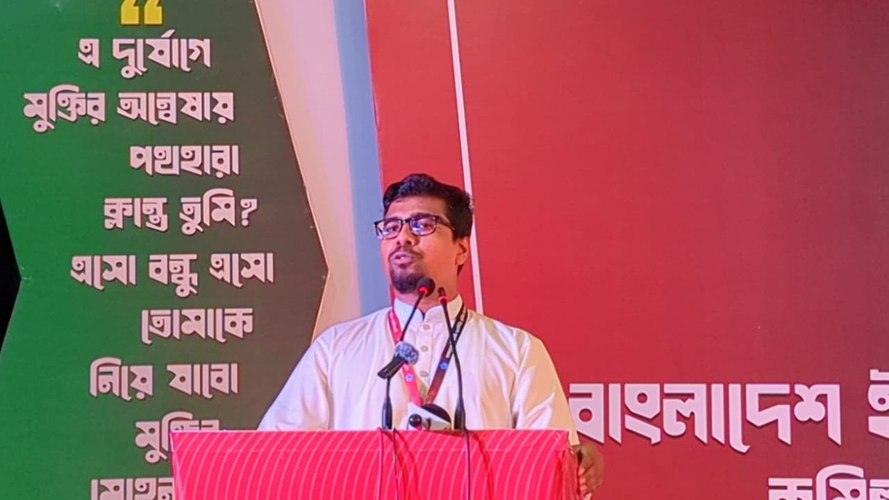 ছাত্রদল আমাদের মেরে লাইমলাইটে আসতে চায়: শিবির সভাপতি