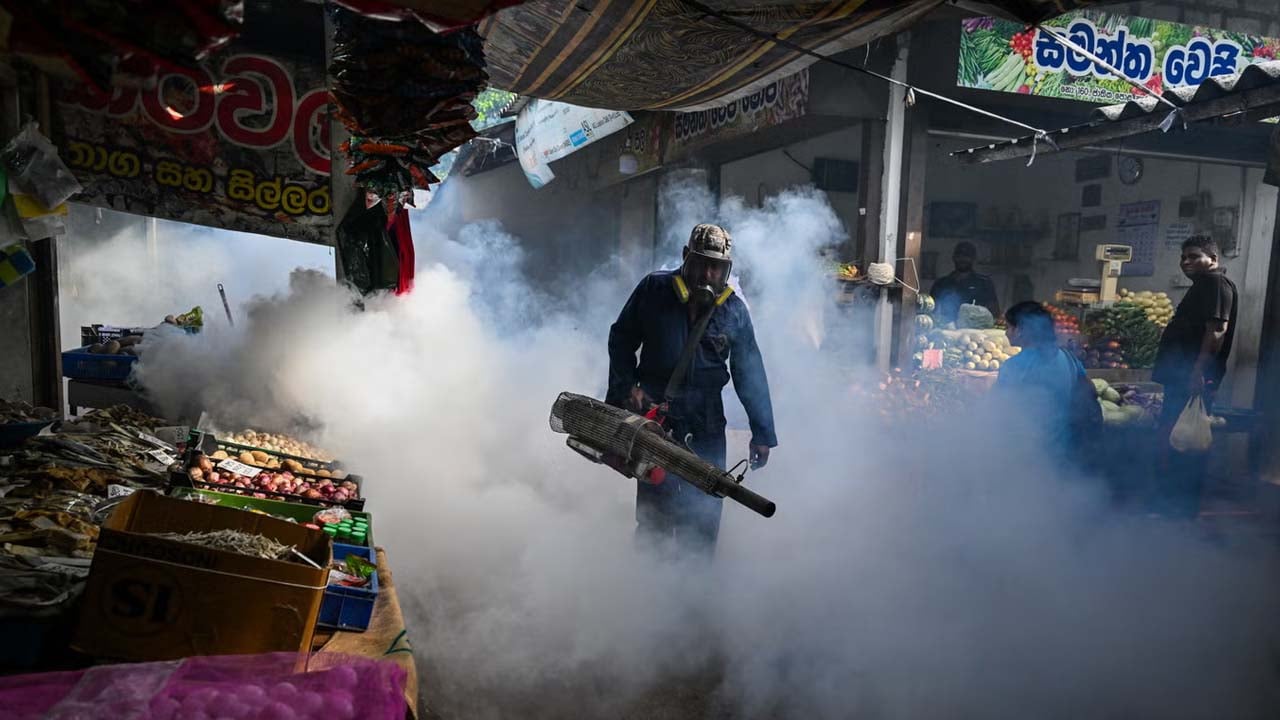 শ্রীলংকায় ডেঙ্গুতে ৫৬ মৃত্যু, মশা মারতে সামরিক ড্রোন মোতায়েন