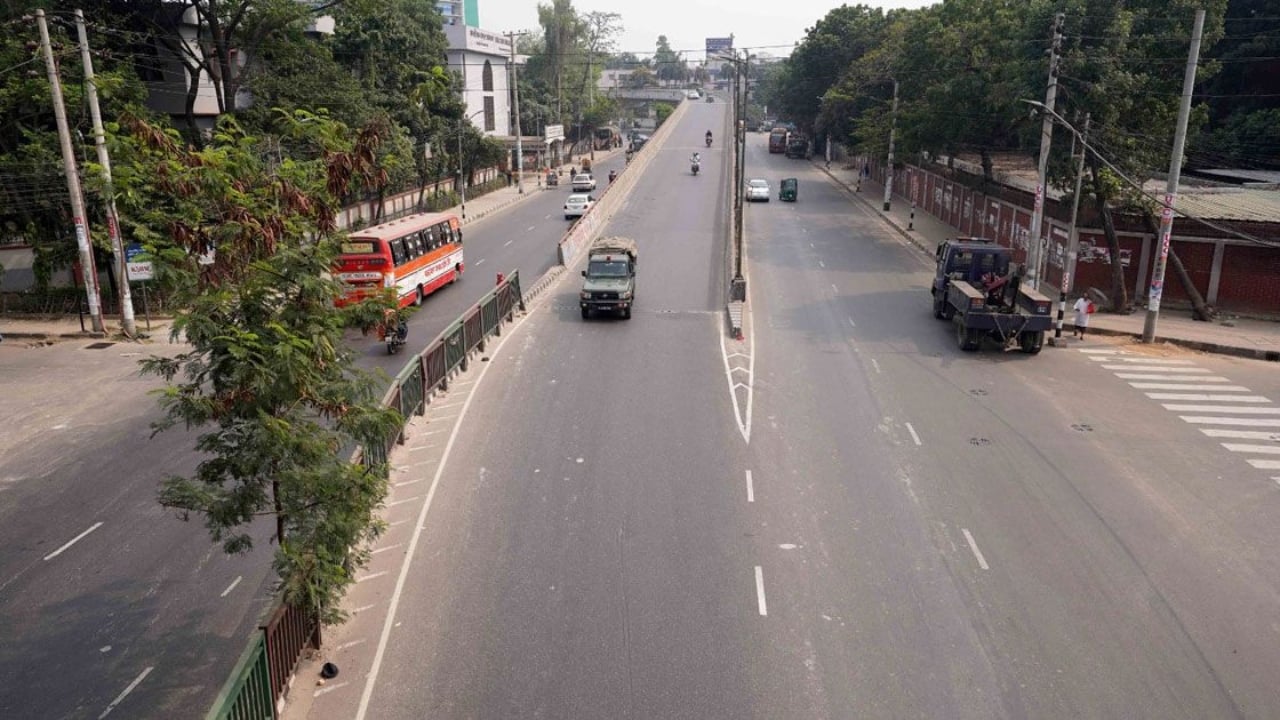 ঈদের ছুটিতে ফাঁকা রাজধানী, নেই চিরচেনা যানজট