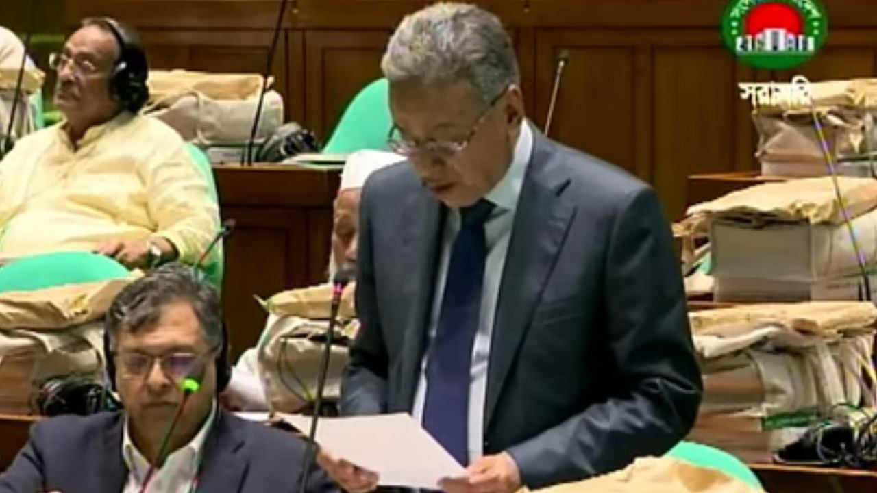 ৫ হাজার ডাক্তার ও ১ লাখ স্বাস্থ্যকর্মী নিয়োগ দেবে সরকার