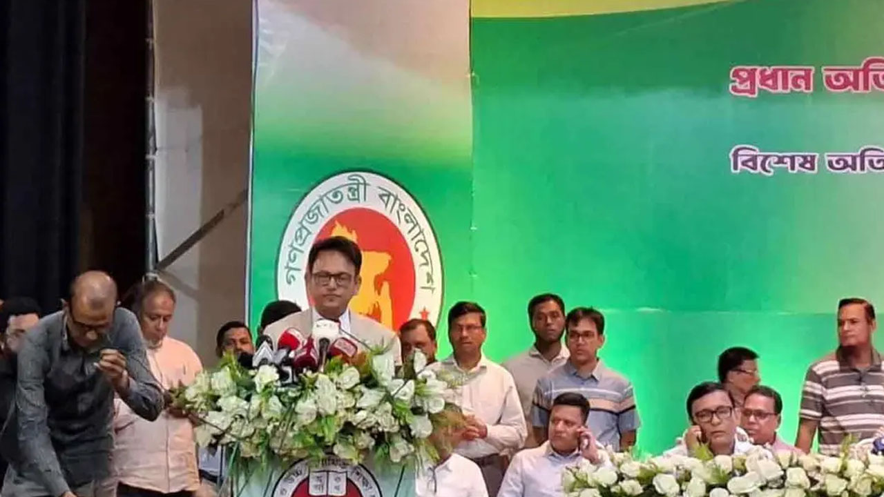 নকল পেলে প্রতিষ্ঠান প্রধানকে আইনের আওতায় আনা হবে: শিক্ষামন্ত্রী
