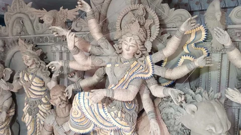 সাতক্ষীরায় দেড় লাখ দিয়াশলাই কাঠিতে ব্যতিক্রমী দুর্গাপ্রতিমা
