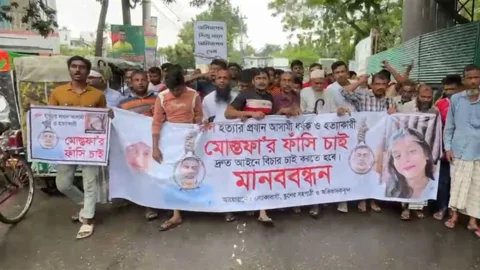 পাবনায় শিশু কলি হত্যাকাণ্ড: জড়িতদের দ্রুত বিচার দাবিতে মানববন্ধন