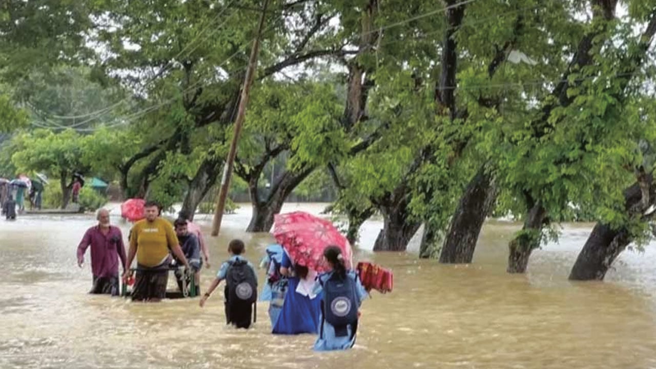 সাজেকে আটকা ৫ শতাধিক পর্যটক