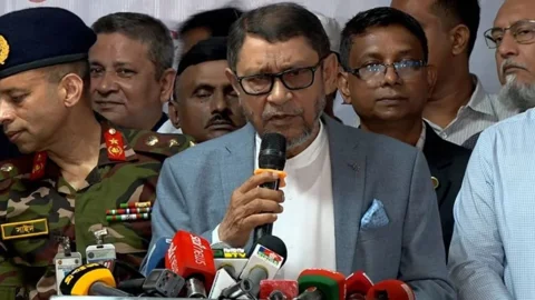 ডেঙ্গু মোকাবিলায় ৫ লাখ টেস্ট কিট দিয়েছে যুক্তরাষ্ট্র: স্বাস্থ্যমন্ত্রী