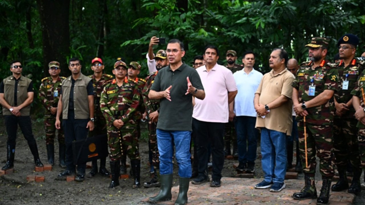 সেনাসদস্যদের কাছে এলে শৈশবের স্মৃতি মনে পড়ে: প্রধানমন্ত্রী 