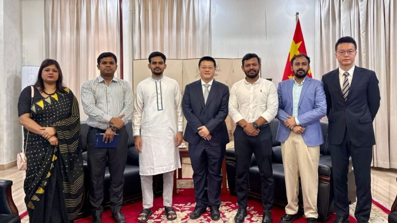 চীনের রাষ্ট্রদূতের সঙ্গে এনসিপির প্রতিনিধি দলের সাক্ষাৎ