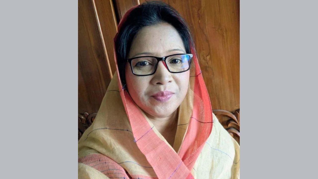 কুমিল্লায় সাবেক মহিলা ভাইস চেয়ারম্যান বকুল গ্রেপ্তার