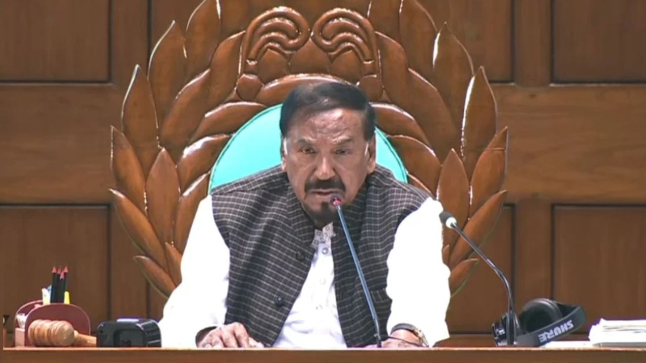 রাষ্ট্রপতির দায়িত্বে হাফিজ উদ্দিন আহমদ, প্রজ্ঞাপন জারি