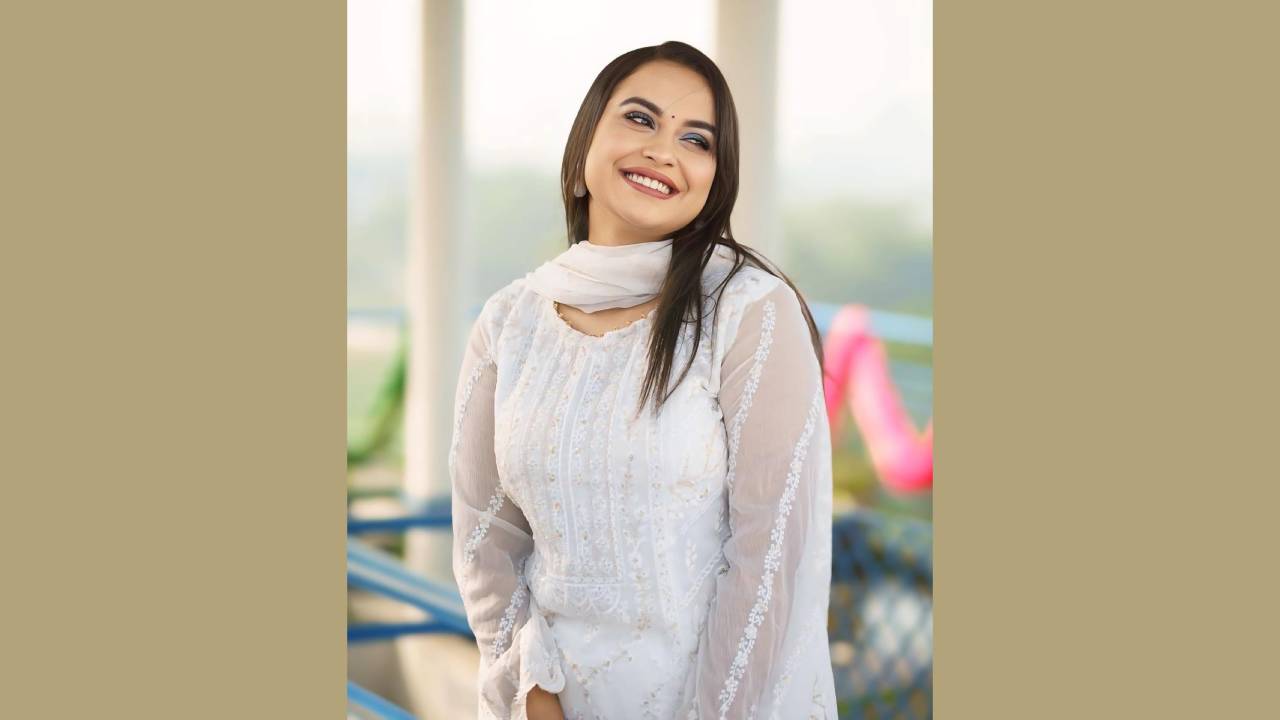 বসুন্ধরা আবাসিক থেকে অভিনেত্রীর ঝুলন্ত মরদেহ উদ্ধার 3