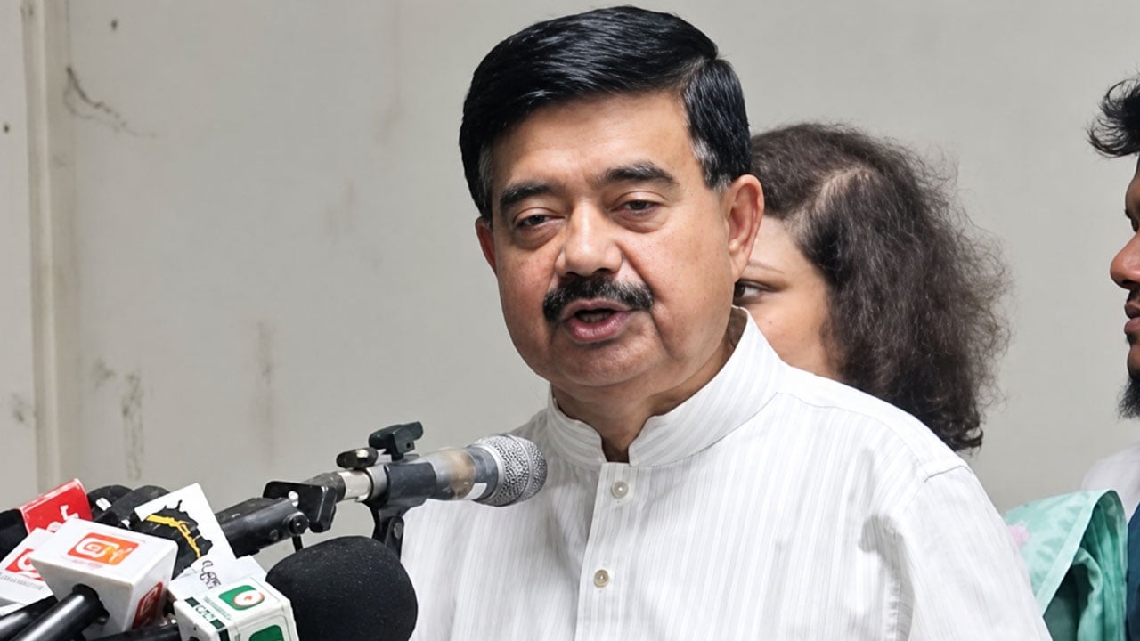 আলোচনায় ‘১০০ জনের বেশি অতিথি’, কী রয়েছে সেই আইনে
