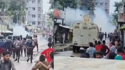 গাজীপুরে পোশাক শ্রমিকদের ওপর পুলিশের সাউন্ড গ্রেনেড নিক্ষেপ