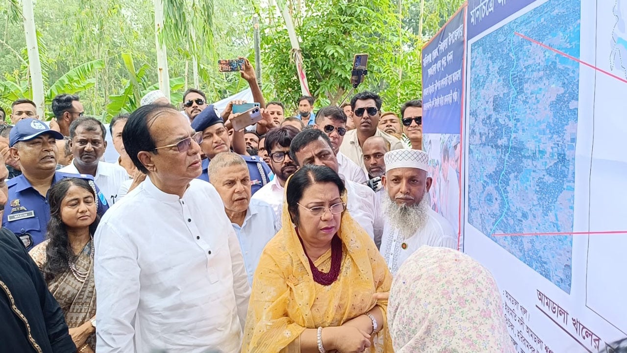 ১৭ বছরের দুর্নীতি দূর করতে সময় লাগবে: ত্রাণমন্ত্রী