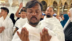 ওমরা পালন করলেন হিরো আলম