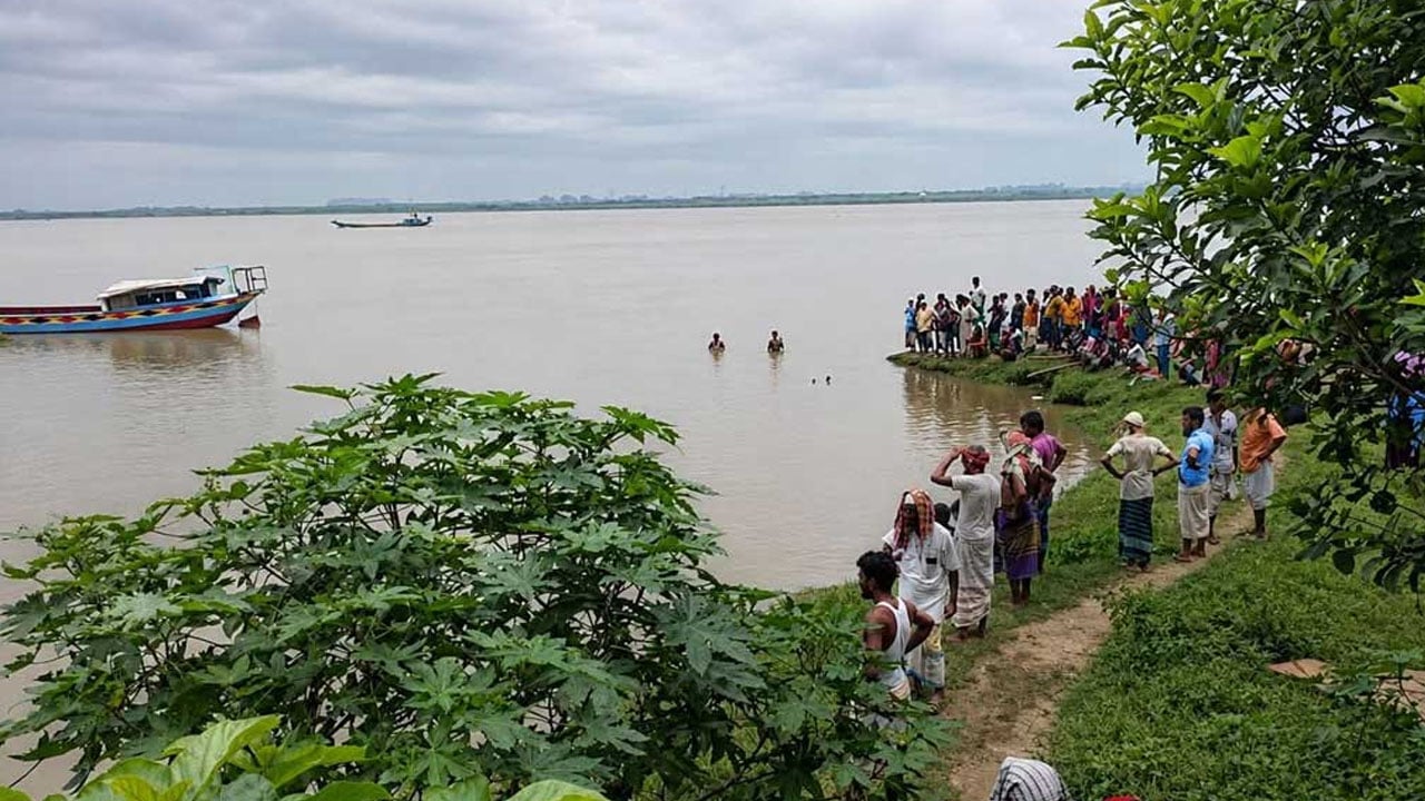 যমুনায় গোসলে নেমে দুই শিক্ষার্থীর মৃত্যু