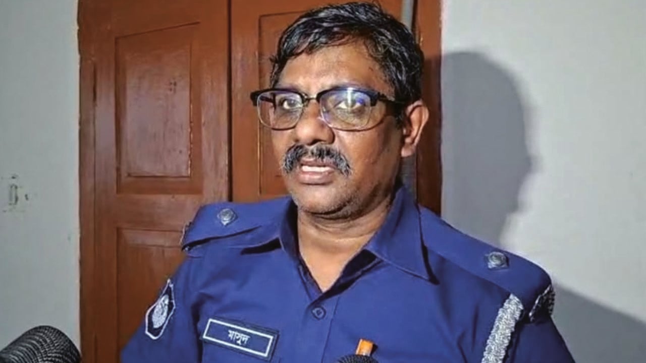 ‘থানায় ঢুকে এভাবে কেউ নির্যাতন করে, আমরা কার কাছে যাব’