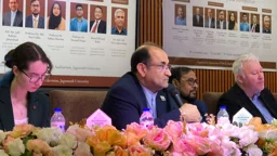 পশ্চিমা গণমাধ্যমের যুদ্ধের বয়ান পক্ষপাতদুষ্ট: ইরানি রাষ্ট্রদূত