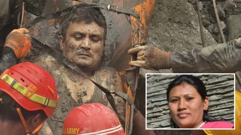 ‘আনন্দে যেন কান্না আসছে’, বললেন সুড়ঙ্গ থেকে উদ্ধার এক কর্মীর স্ত্রী