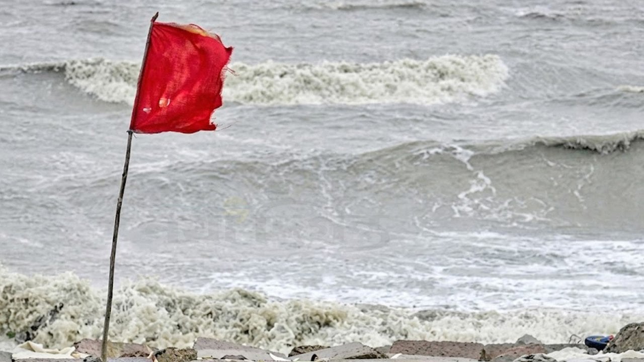 সমুদ্রবন্দরগুলোতে ৩ নম্বর সতর্ক সংকেত বহাল