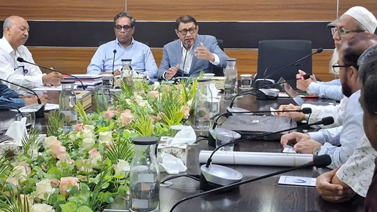 ডেঙ্গু মোকাবিলায় সরকার প্রস্তুত  স্বাস্থ্যমন্ত্রী 